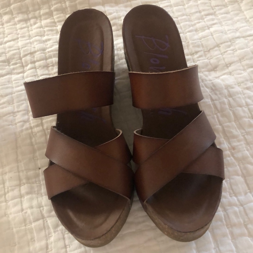 Blowfish wedge sandals 10